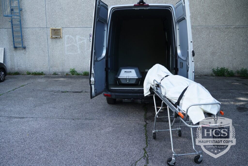 Mercedes Sprinter Gerichtsmediziner 3