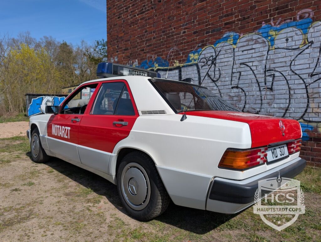 Mercedes Notarzt alt 2