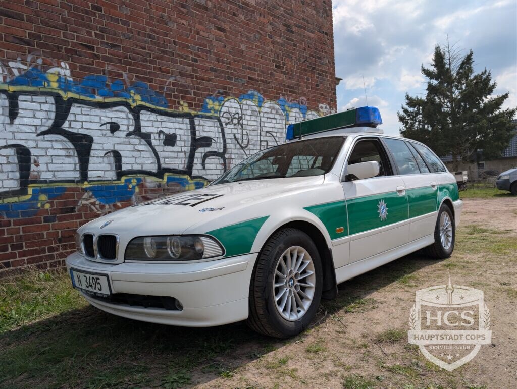 BMW 5er grün