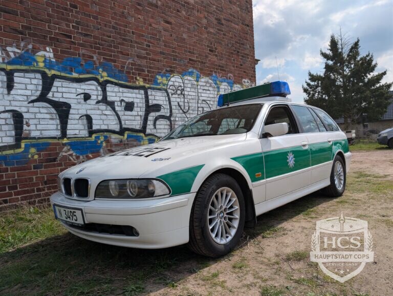 BMW 5er grün