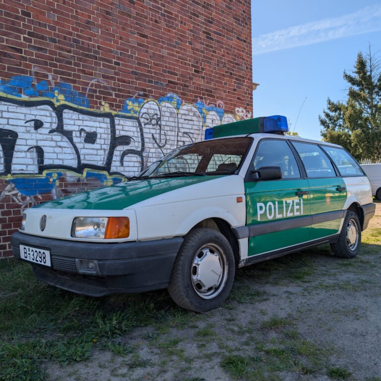 VW Passat grün