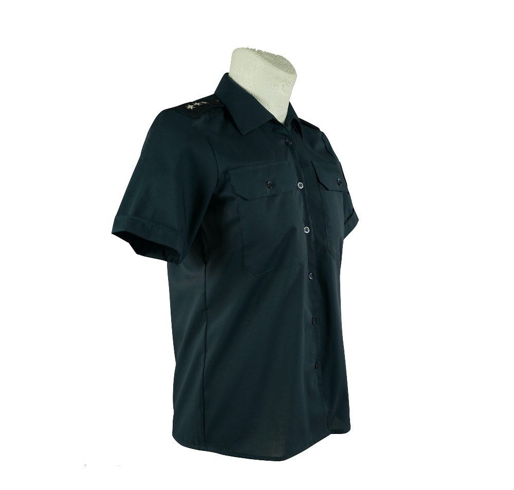 Bluse mittelblau kurzarm, Modell 2025 3