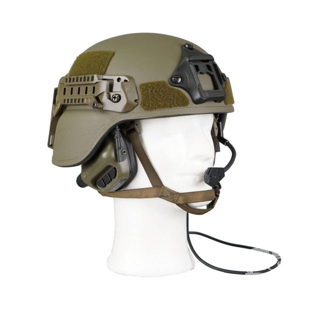 Half cut, grün mit Headset 3