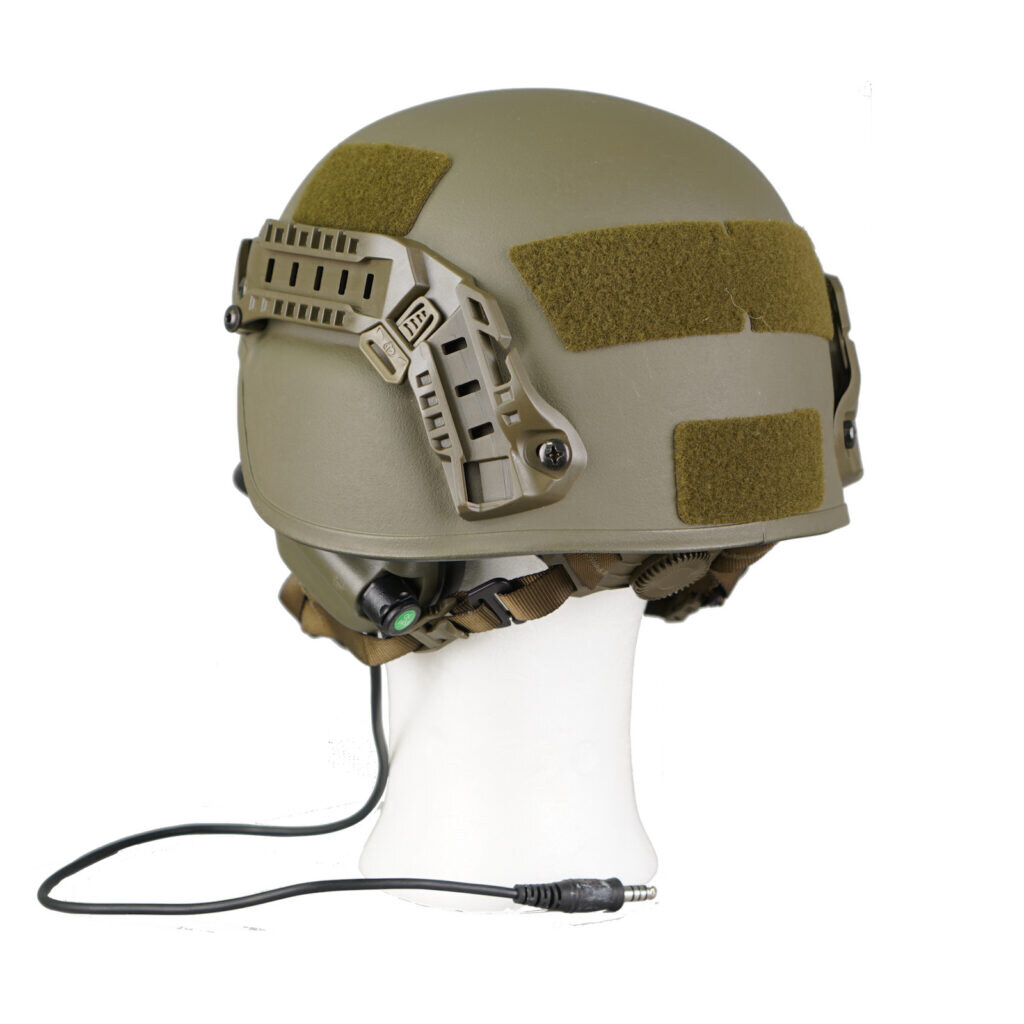 Half cut, grün mit Headset 7