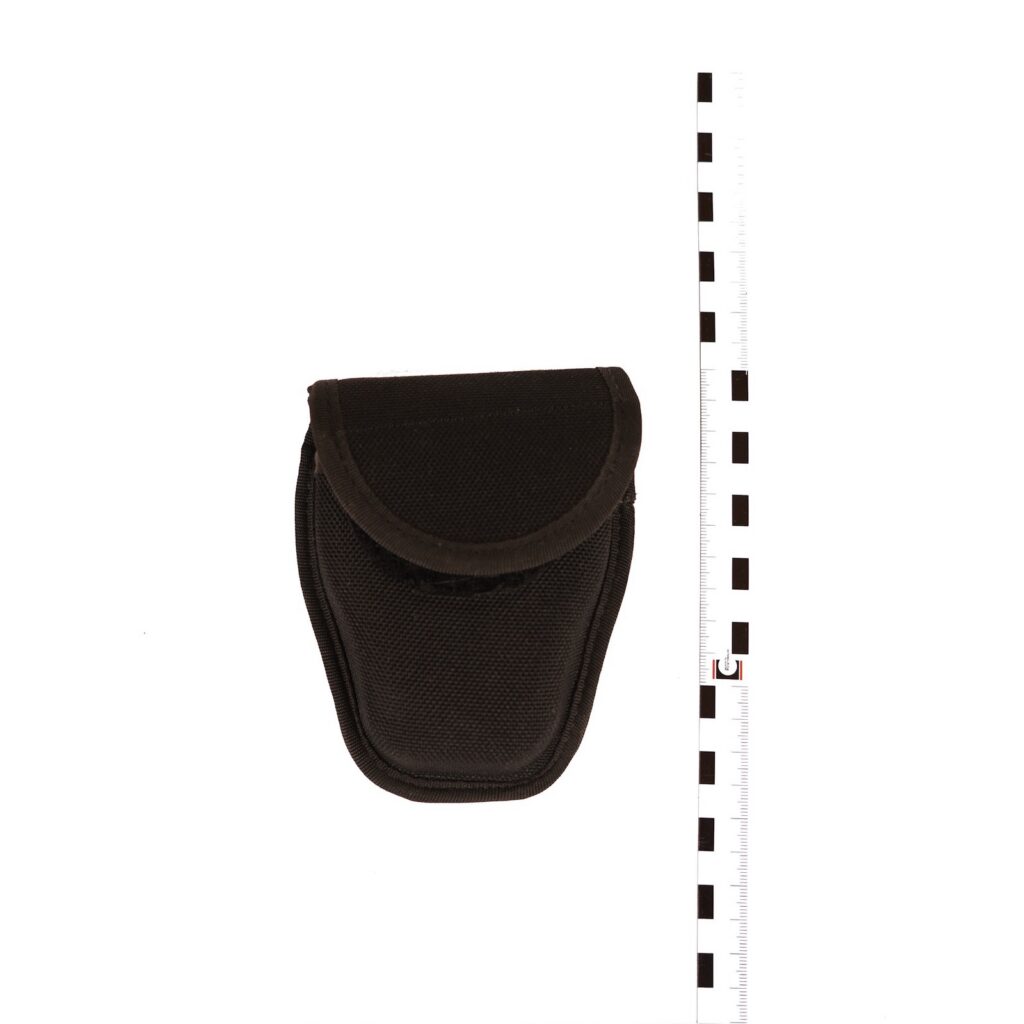 Handfessel in Corduraholster geschlossen 3