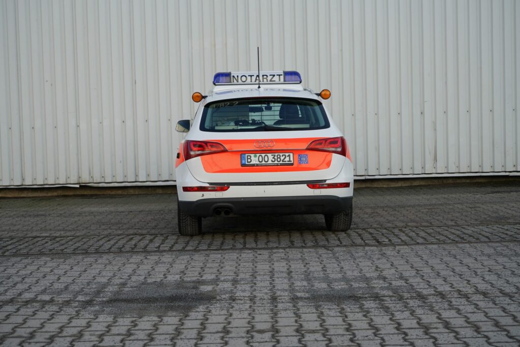 Notarzteinsatzfahrzeug (NEF) Audi Q5 5