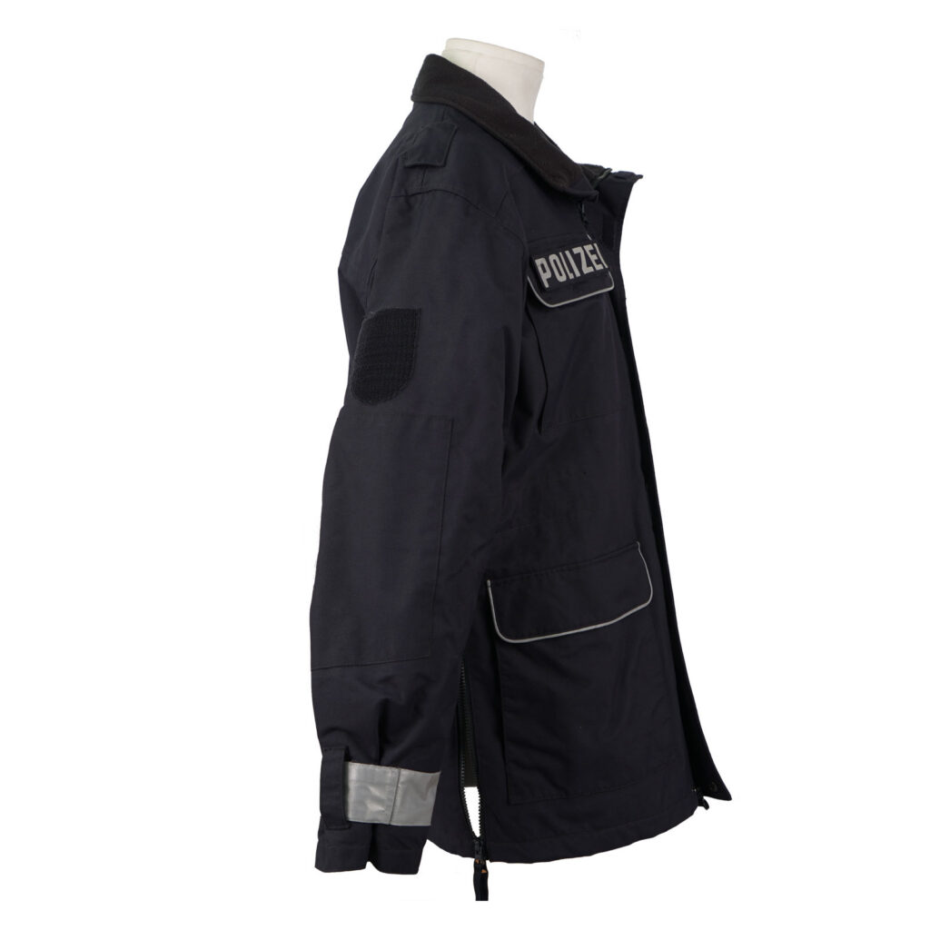 Outerjacket 4