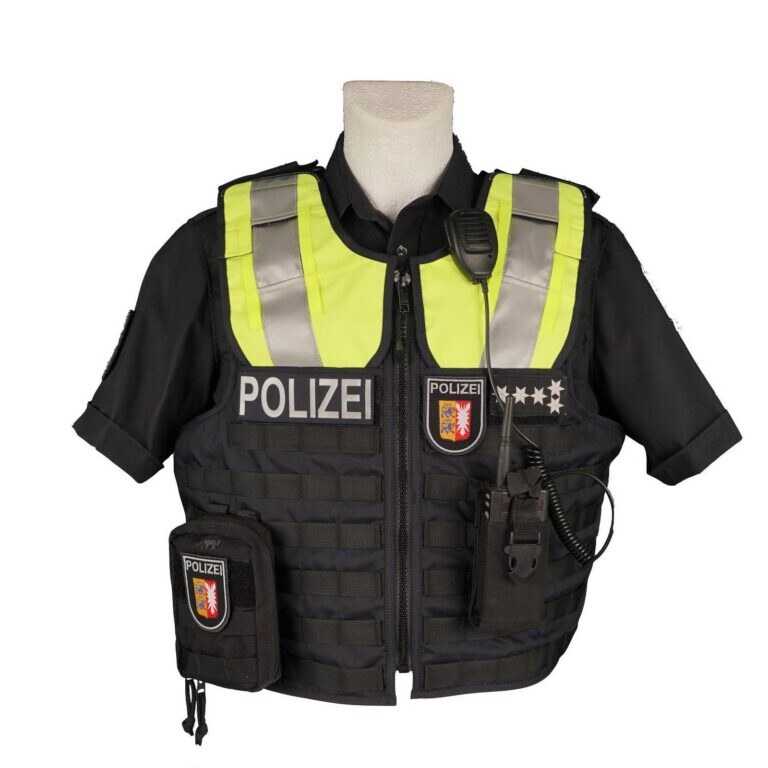 Schutzweste Model Schleswig-Holstein
