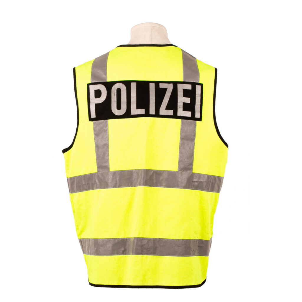 Warnweste gelb silberreflex schwarzer Rahmen 6